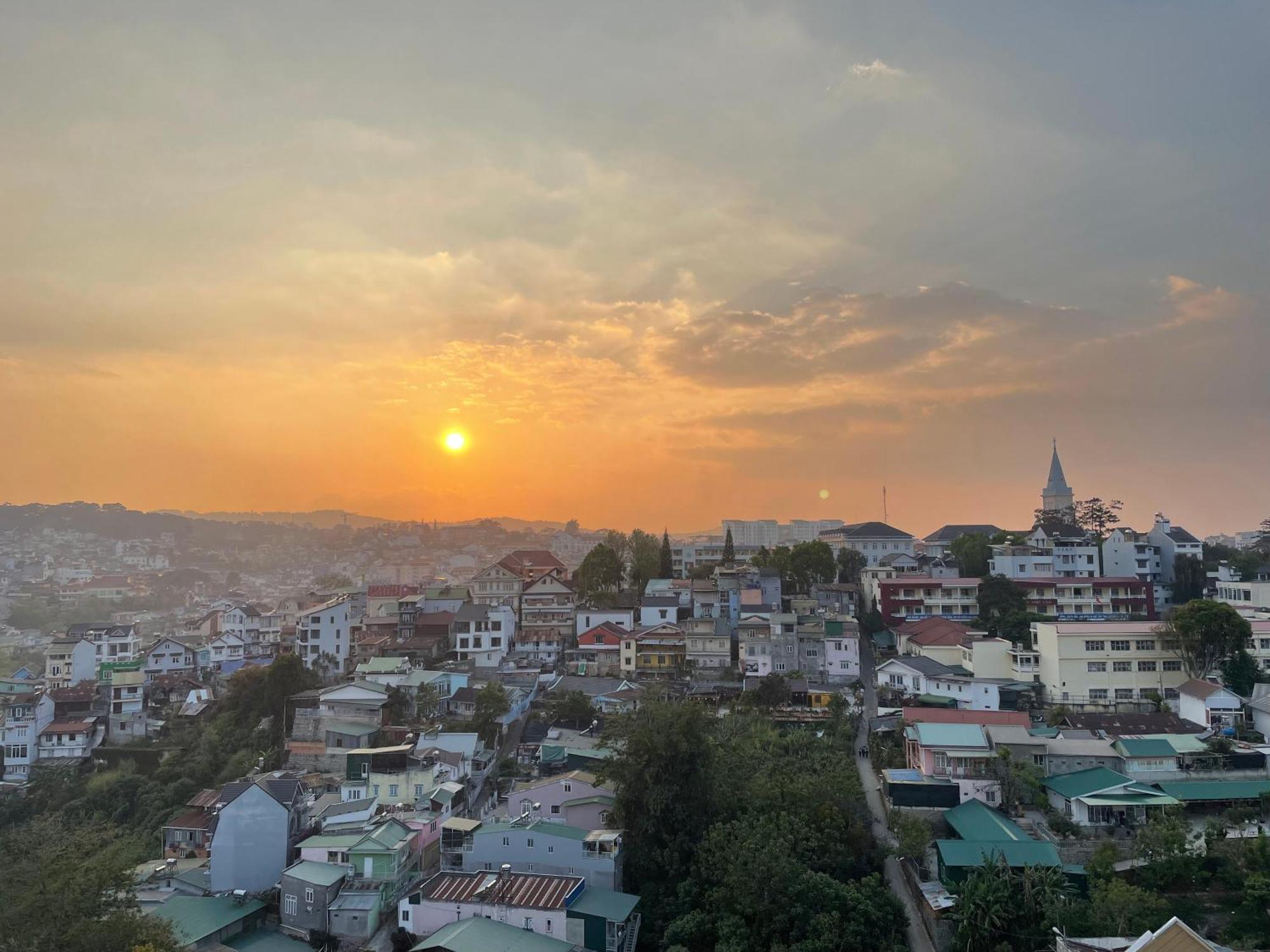 Hung Phong Hotel - Near Dalat Night Market מראה חיצוני תמונה